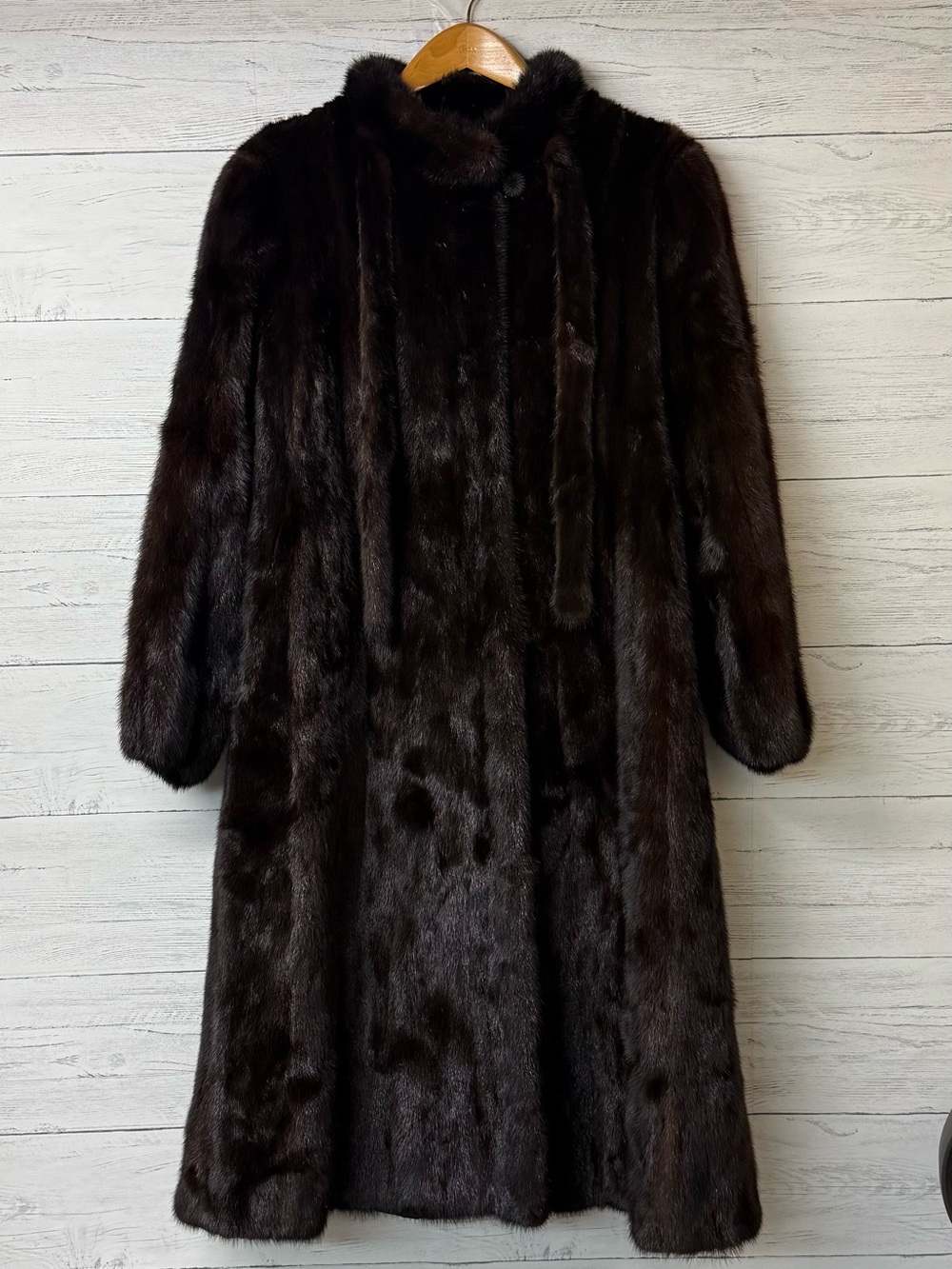 Luxurious Vintage  Dark Brown Mink Fur Coat by Saga Mink Selected